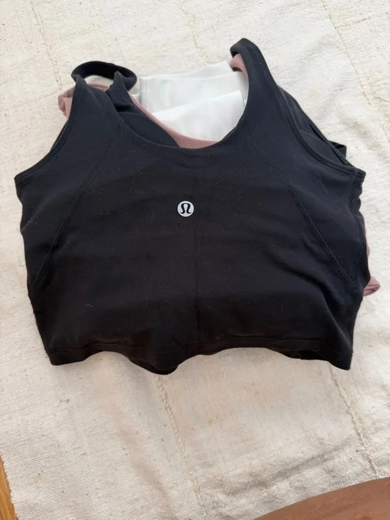 Bundle of 6Lululemon leggings sport bra and shorts size 4 - Picture 11 of 12